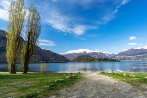 Sentiero che porta sul Lago di Como