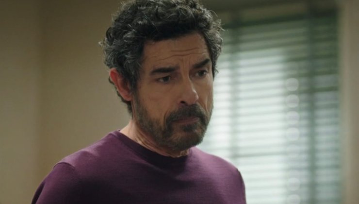 Alessandro Gassmann in Un professore