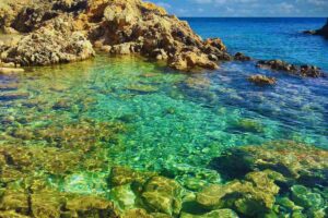 Mare e rocce spiaggia