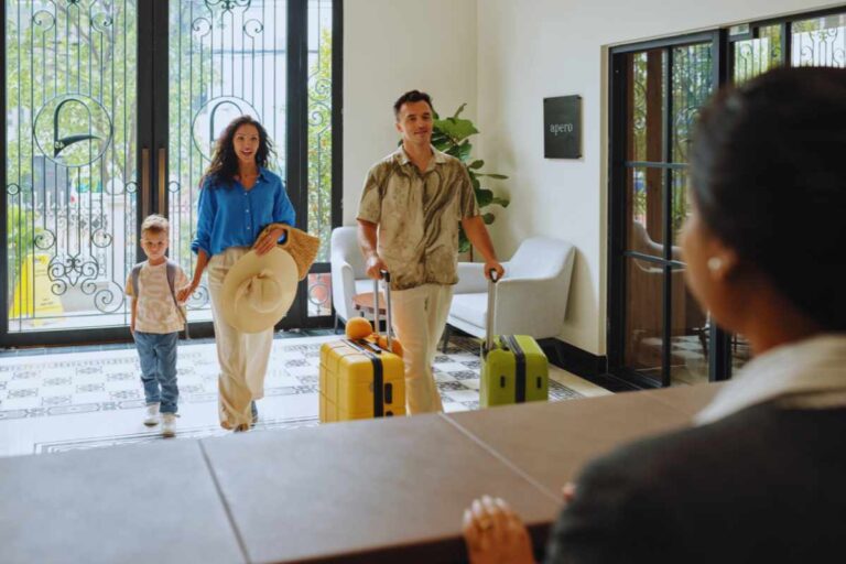 Viaggi low cost, il trucco degli hotel vicino all’aeroporto